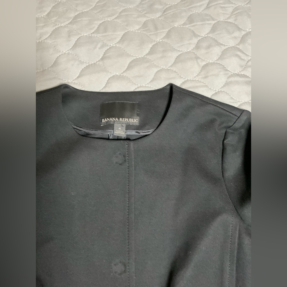 Banana Republic Black Women's Blazer - Picture 2 of 11